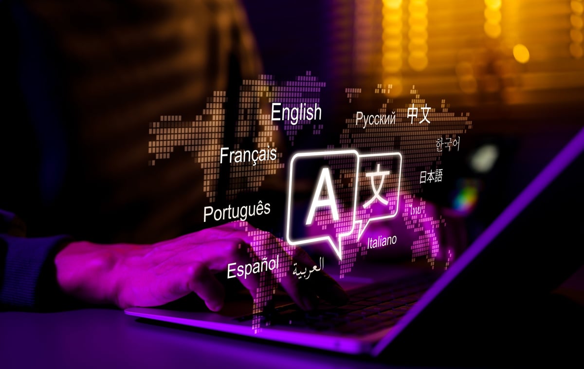Estudiante aprendiendo idiomas online con TotaLing